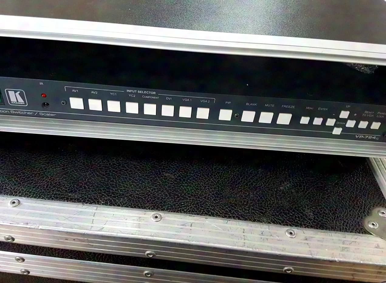 Kramer VP-724 XL presentation switcher / scaler with audio, incl. remote control