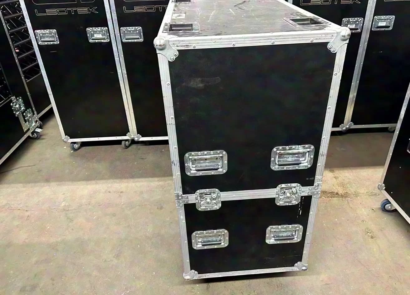 LEDTEK BL/WH PRO - Touringcase