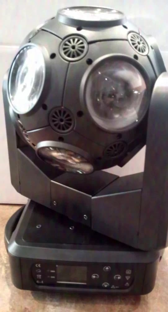 LED Moving Head Football 6x20W RGBW