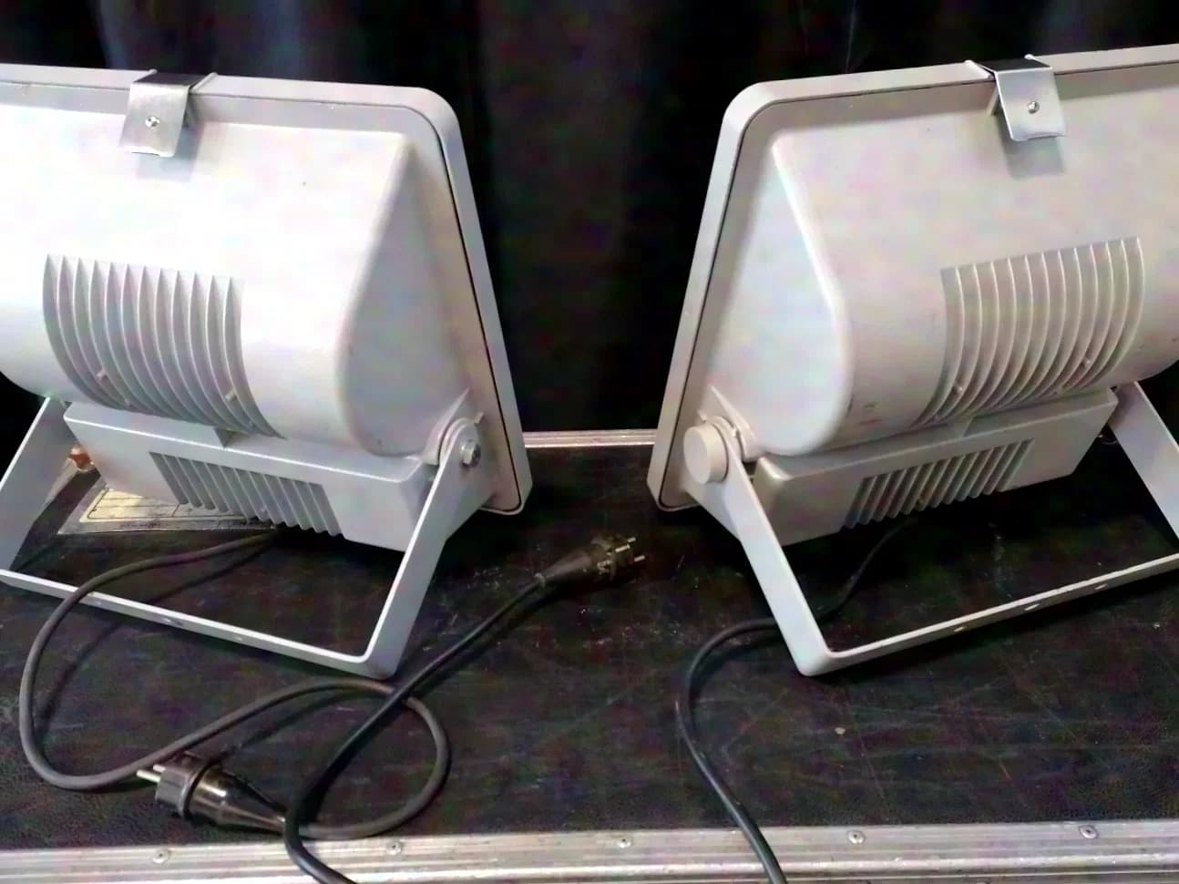 LEG MIG asymmetric floodlight 400W / IP66