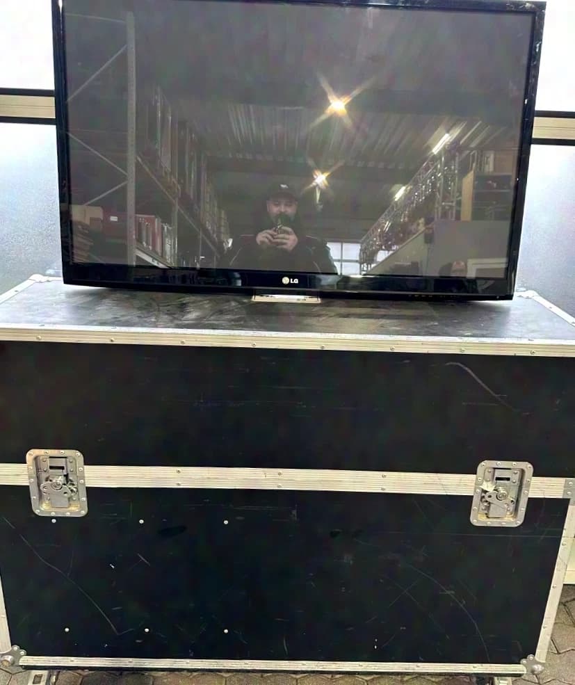 LG 50PK350 Plasma screen 50" incl. case