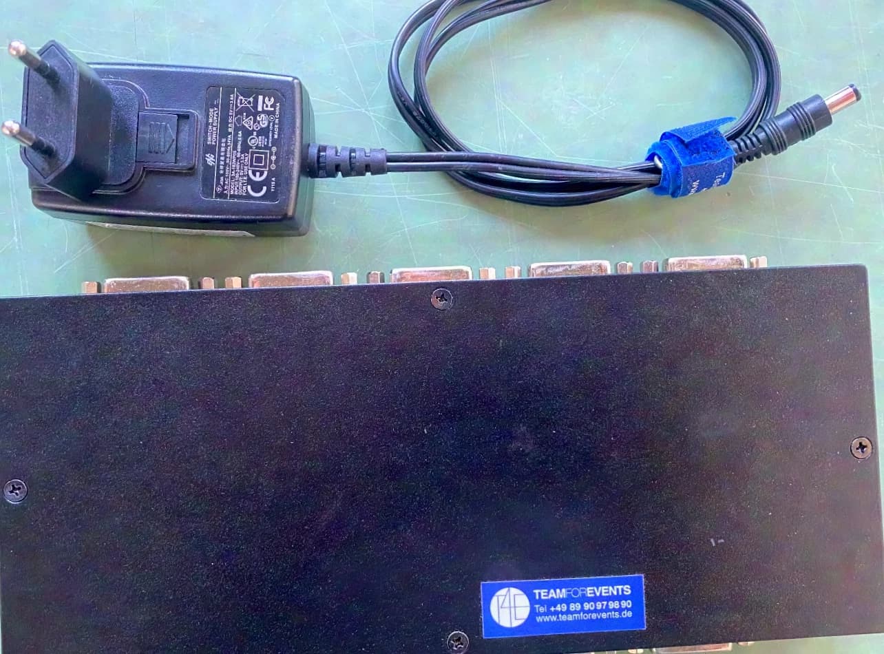 LINDY 8 Port DVI-D Splitter