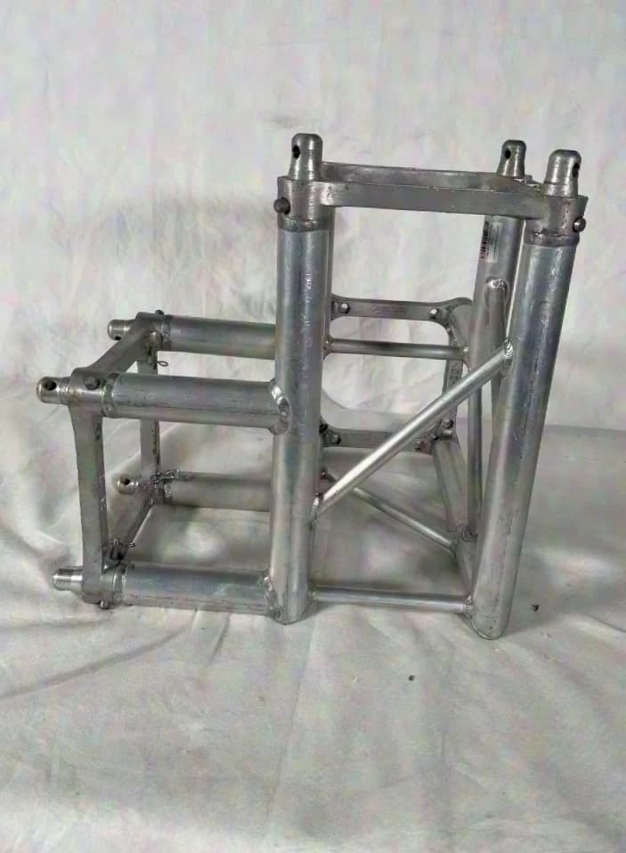 LITEC QX30 4-point 3-way 90° corner