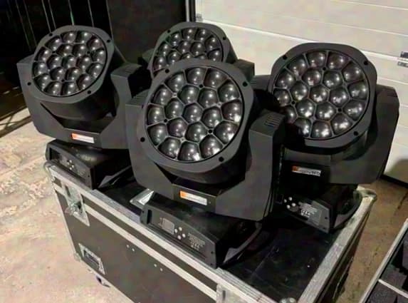 LTH SquareLED Kaleidoscope Eye LED Moving Head Washlight (Clay Paky K10 B-Eye Clone) 1x 4-piece set