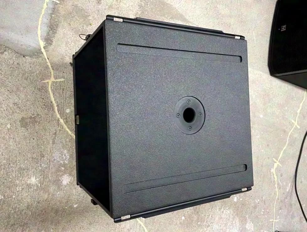 L-Acosutics SB15m