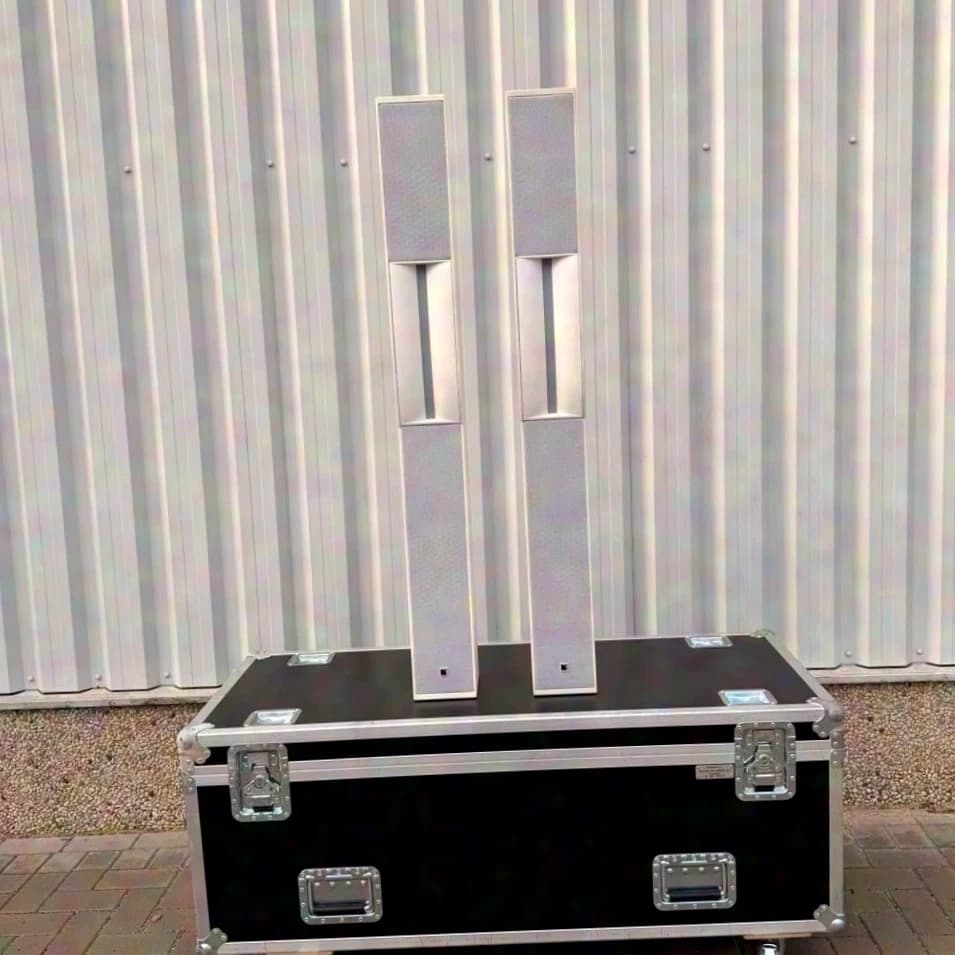 L-Acoustics SYVA White (set of 2) + Flightcase | Certified Pre-owned