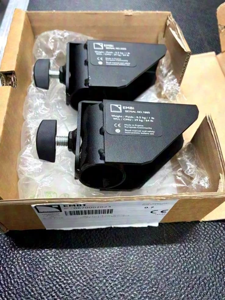 L-acoustics EMBi Pole Mount Socket for X8-X12