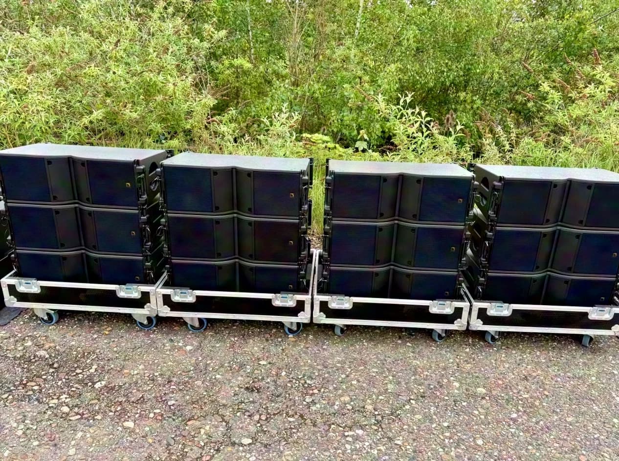 L‘acoustics KARA II Set with SB18 and LA8