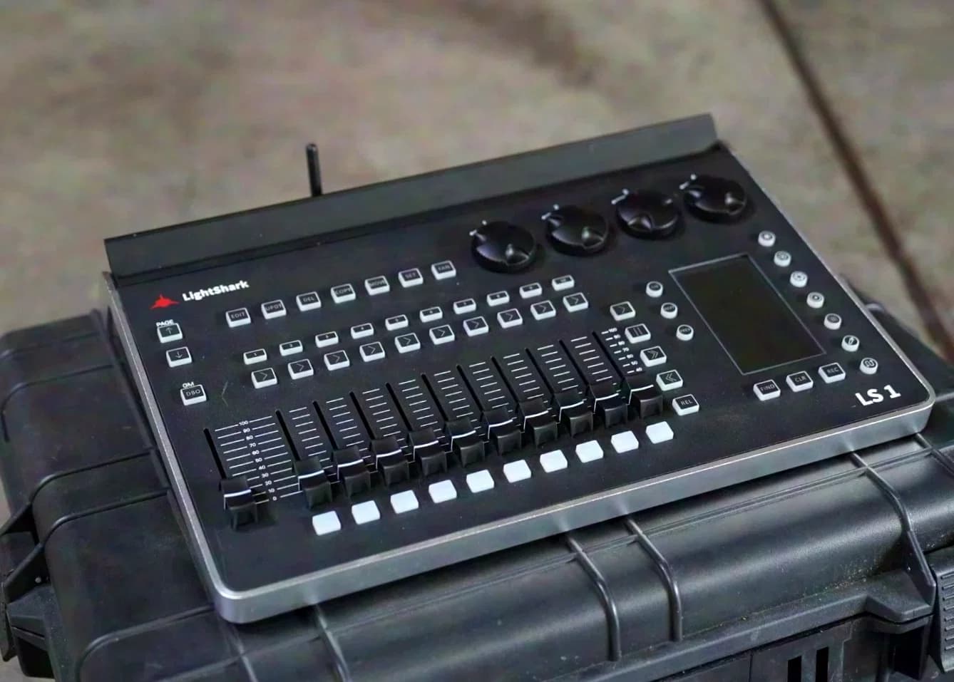 LightShark LS-1 Hybrid Console incl. Case, CLEARANCE ITEM, USED
