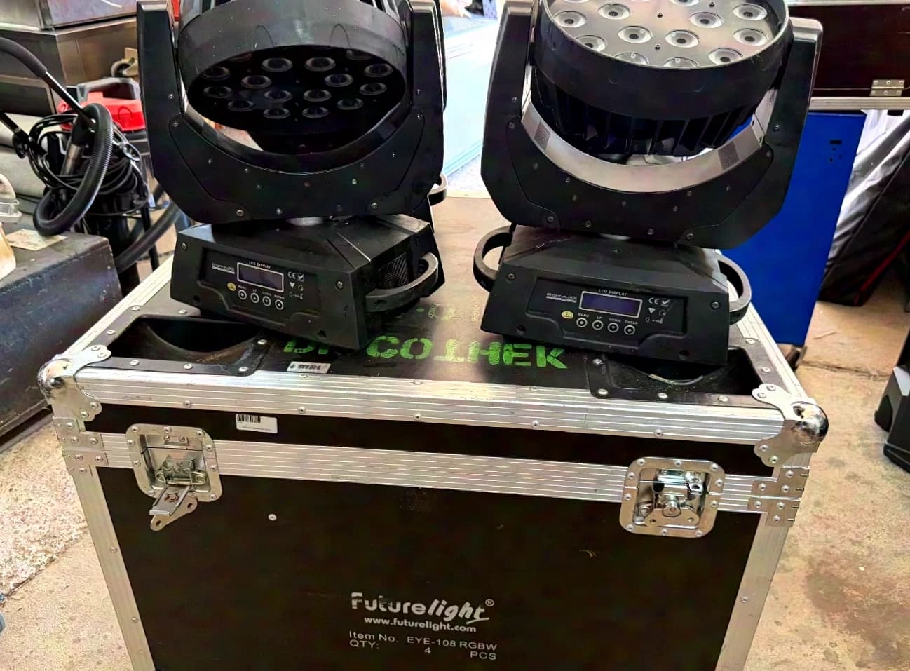Lightmaxx Wash Moving Heads in Case