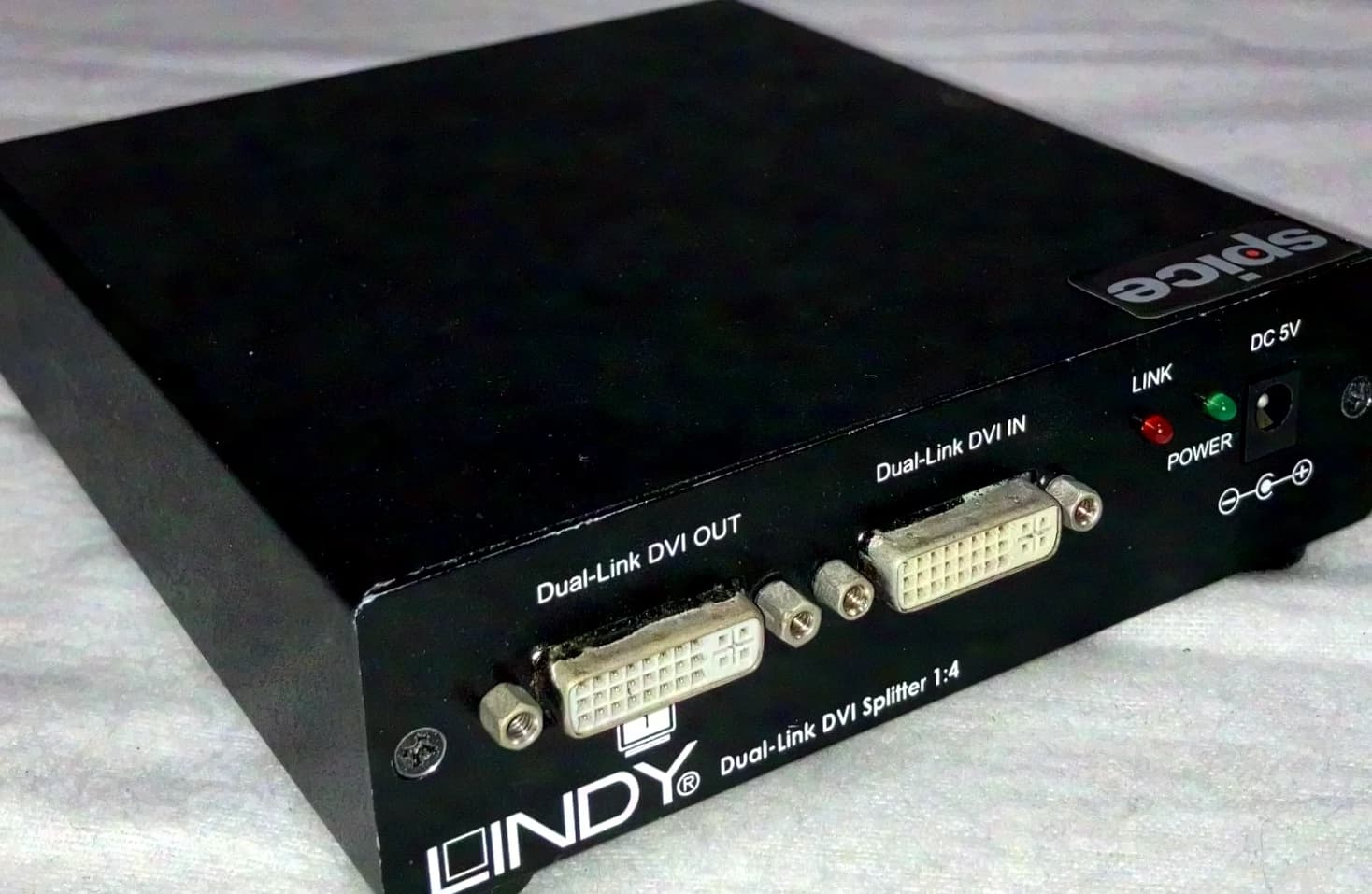 Lindy DVI Splitter 1:4 / Dual Link
