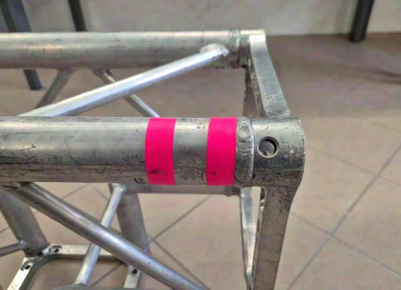 Litec QX30SA truss corner
