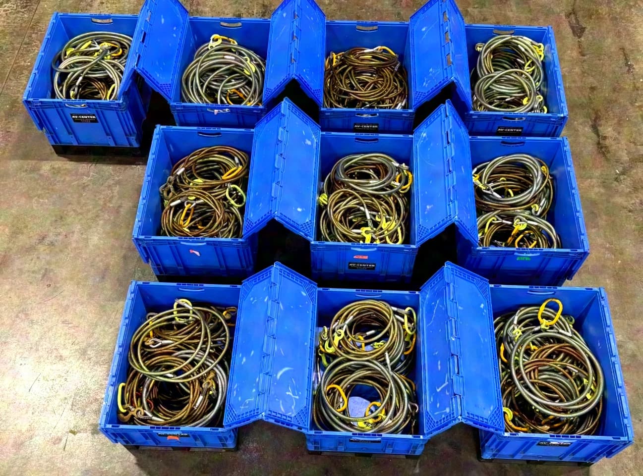 Lot: Safety wire 4100mm, 1200kg WLL, with oval ring and hook