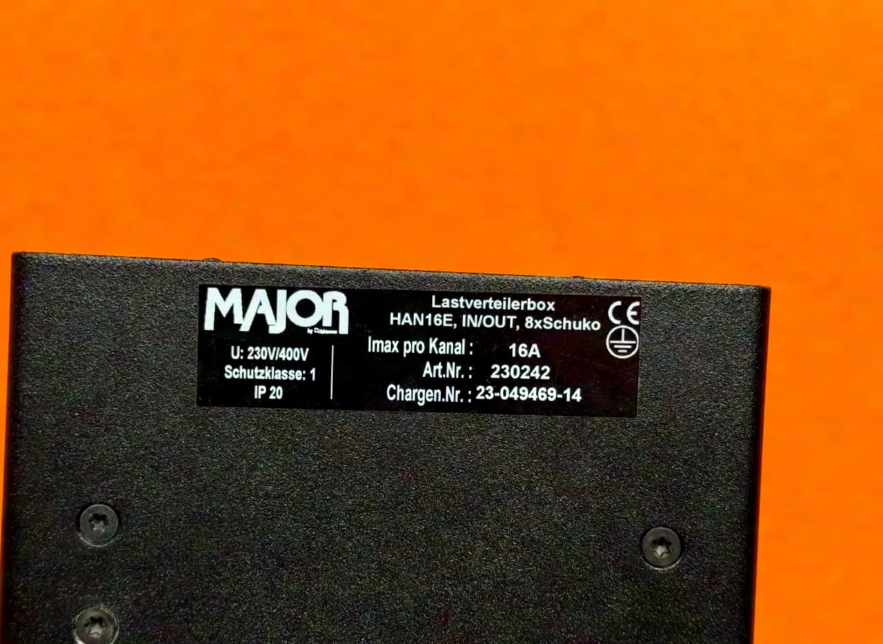 MAJOR power distribution box HAN16E, In/Out, 8x Schuko | Pug-Box
