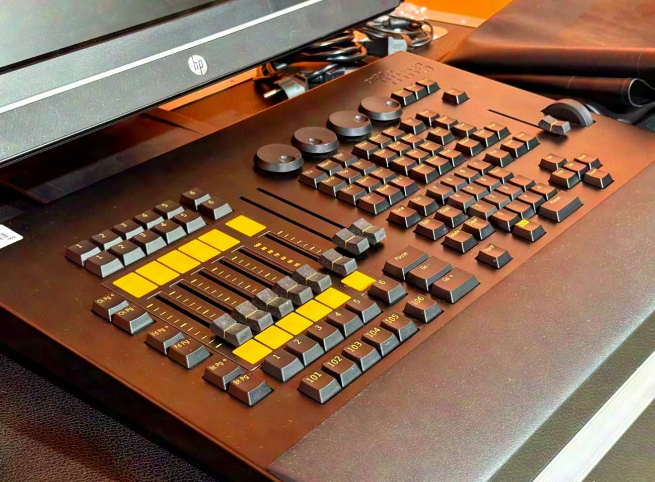 MA LIGHTING grandMA2 onPC command Wing Tour Pack incl. HP Compaq Elite 8300