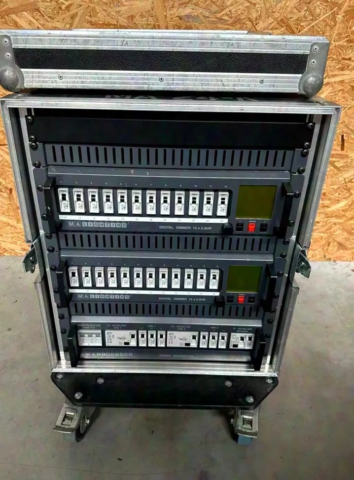 MA Lighting 24-channel dimmer rack, 2.3 kW each, with power distribution