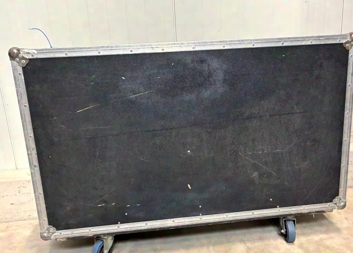 MA Lighting MA grandMA2 full-size, in Amptown Case with casters, used | G120111-2