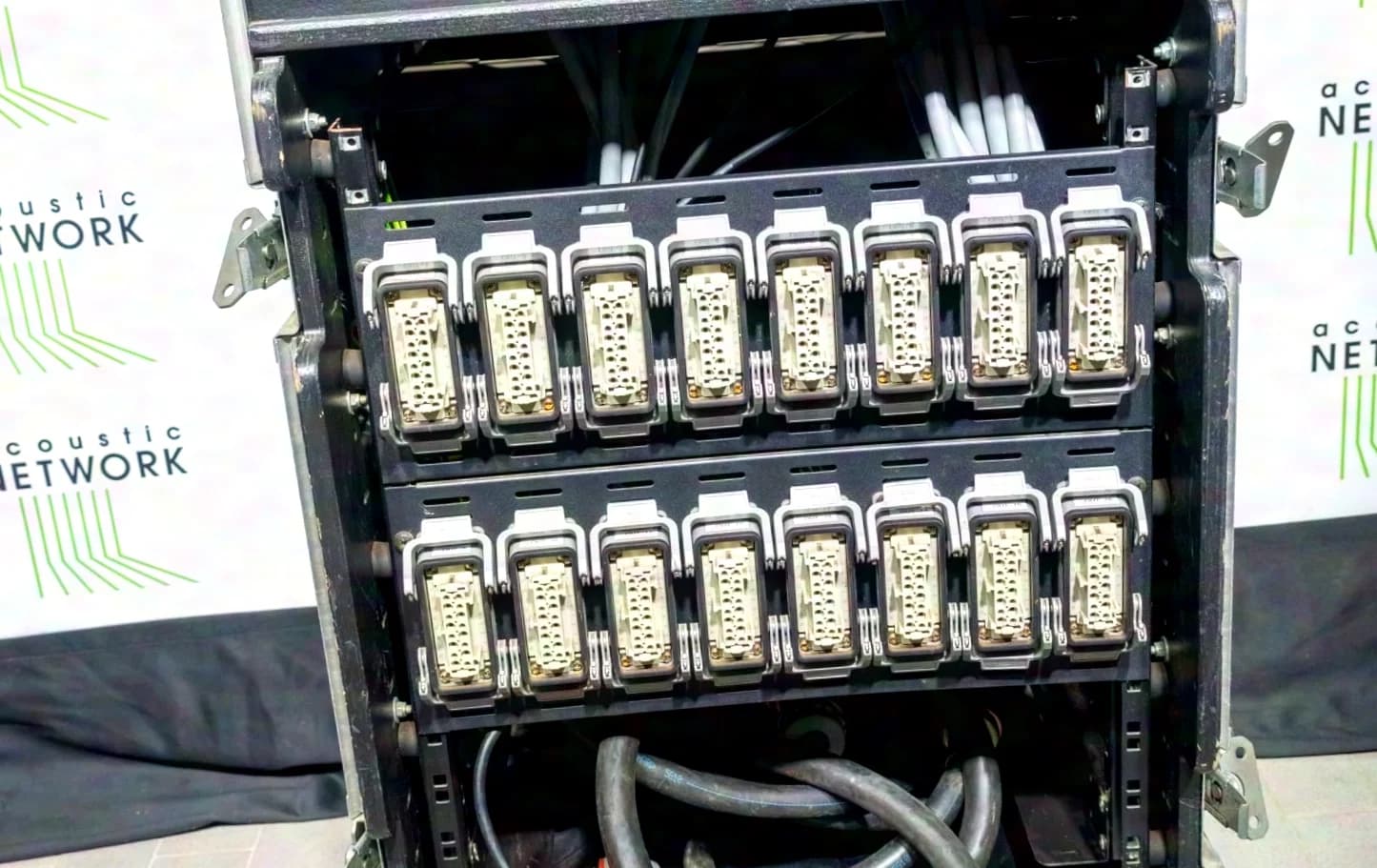MA lighting| Dimmer Rack with 2x 12x3.7kw Digital Dimmer, Distribution and Hotpatch Cables Used - good condition