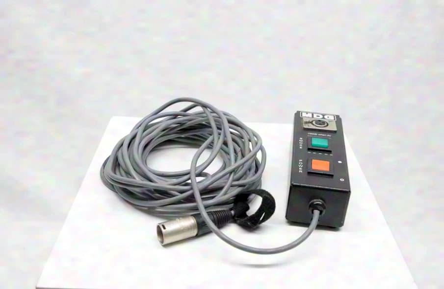 MDG | wired remote control for MDG fog machines with 7-pin connector