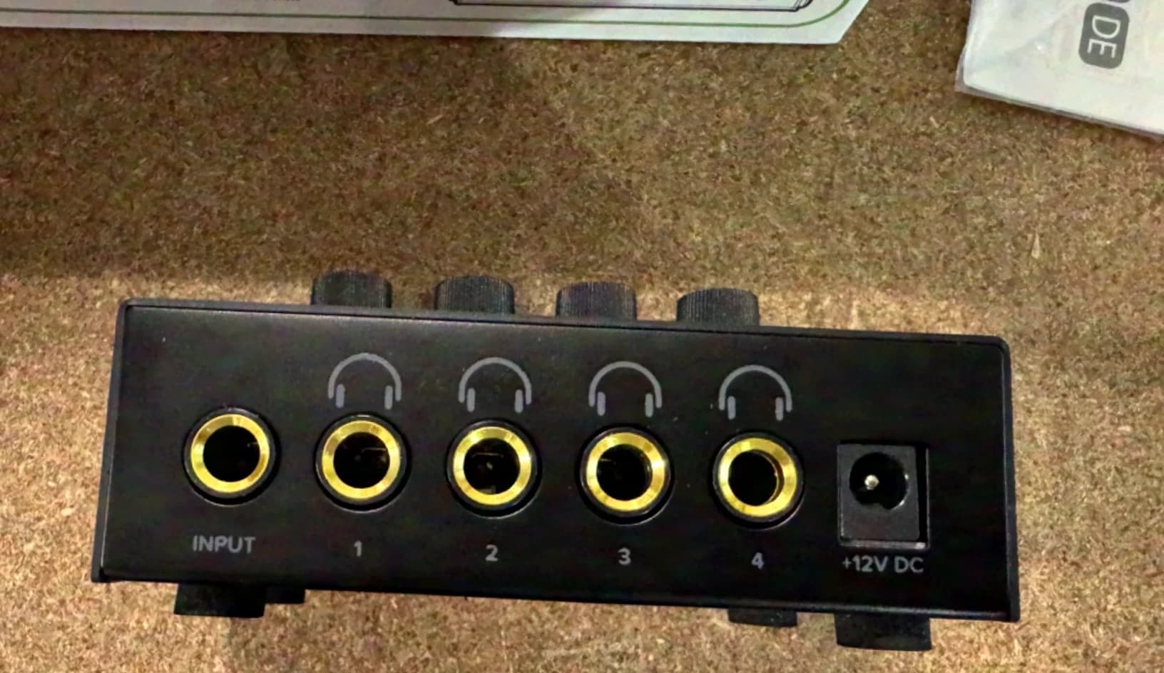Mackie HM-4 headphone amplifier 4-channel