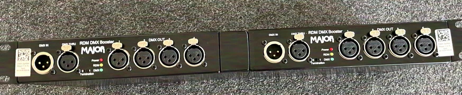 Major DMX splitter 1 in 4, 3-pin 19" twin pack