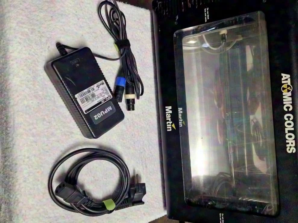 Martin ATOMIC 3000 DMX ATOMIC 3000 DMX