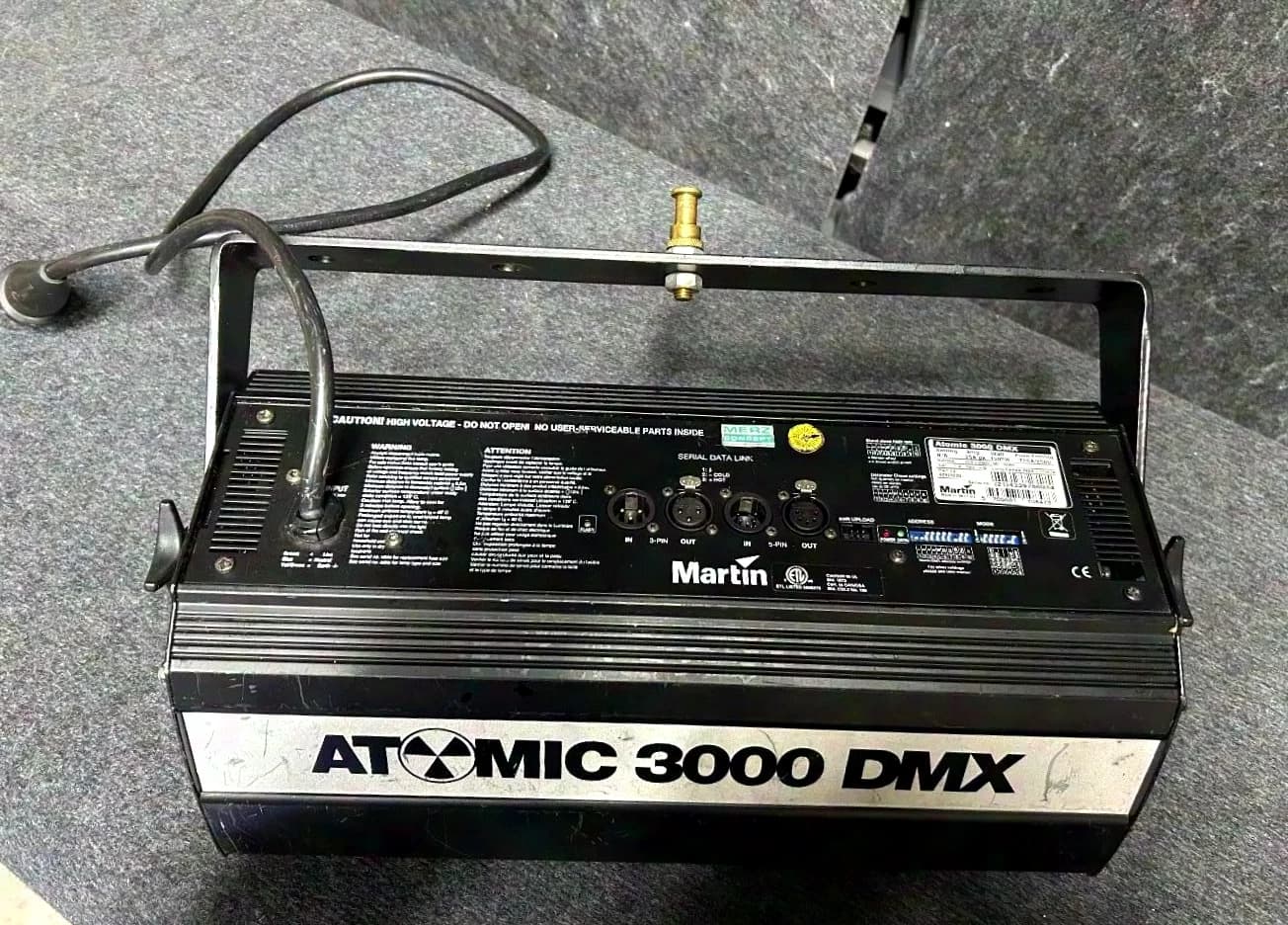 Martin Atomic 3000 DMX