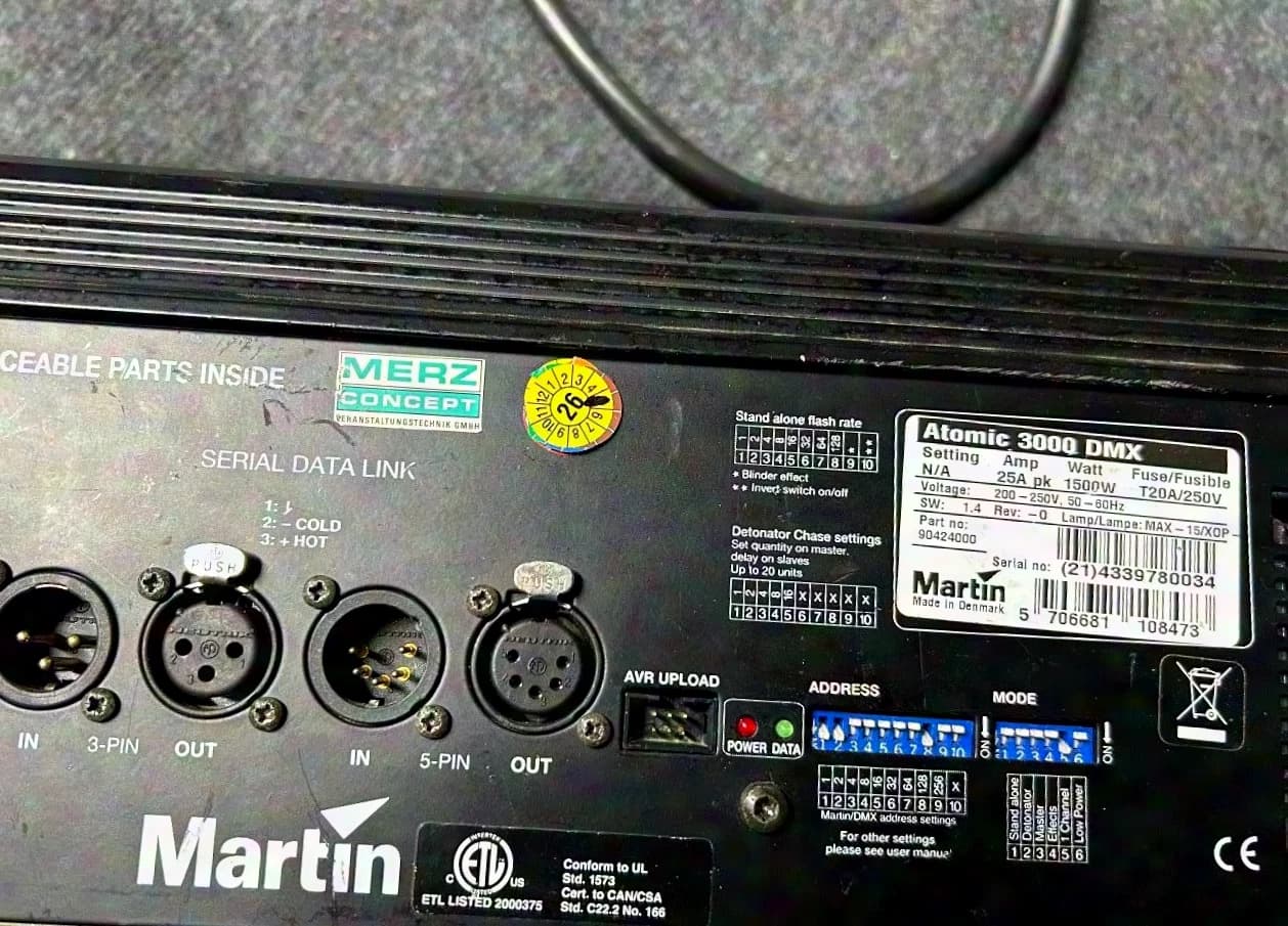 Martin Atomic 3000 DMX