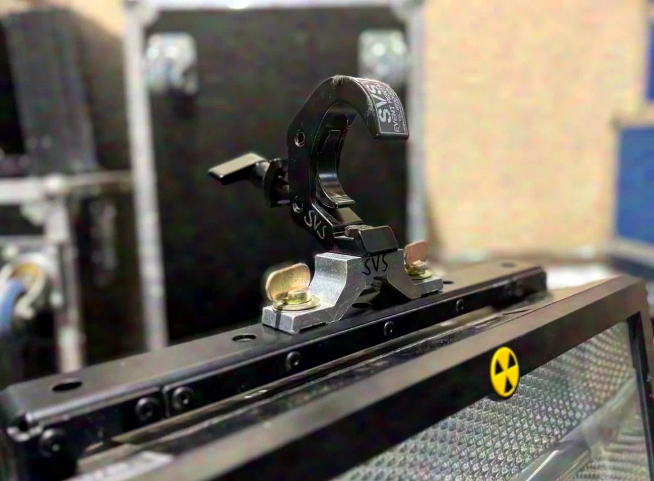 Martin Atomic 3000 LED incl. 1/4 Case