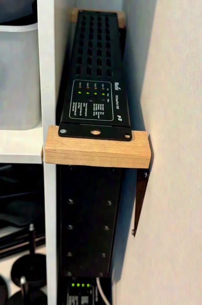 Martin Lighting P3 Powerport 1500 INDOOR POWER & DATA UNIT FOR MARTIN CREATIVE LED