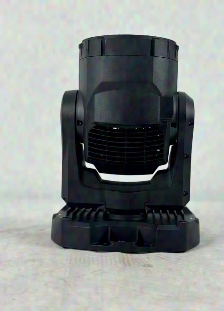 Martin MAC One | 3-IN-1 BEAM-WASH LIGHT WITH FRESNEL LENS