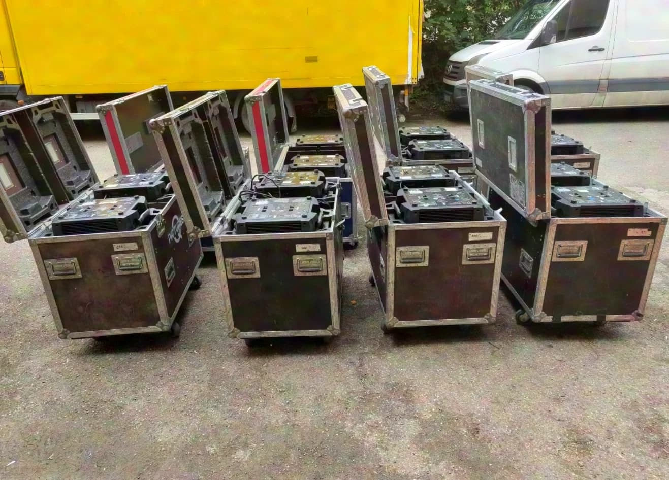 Martin Mac Martin Mac 700 Profile