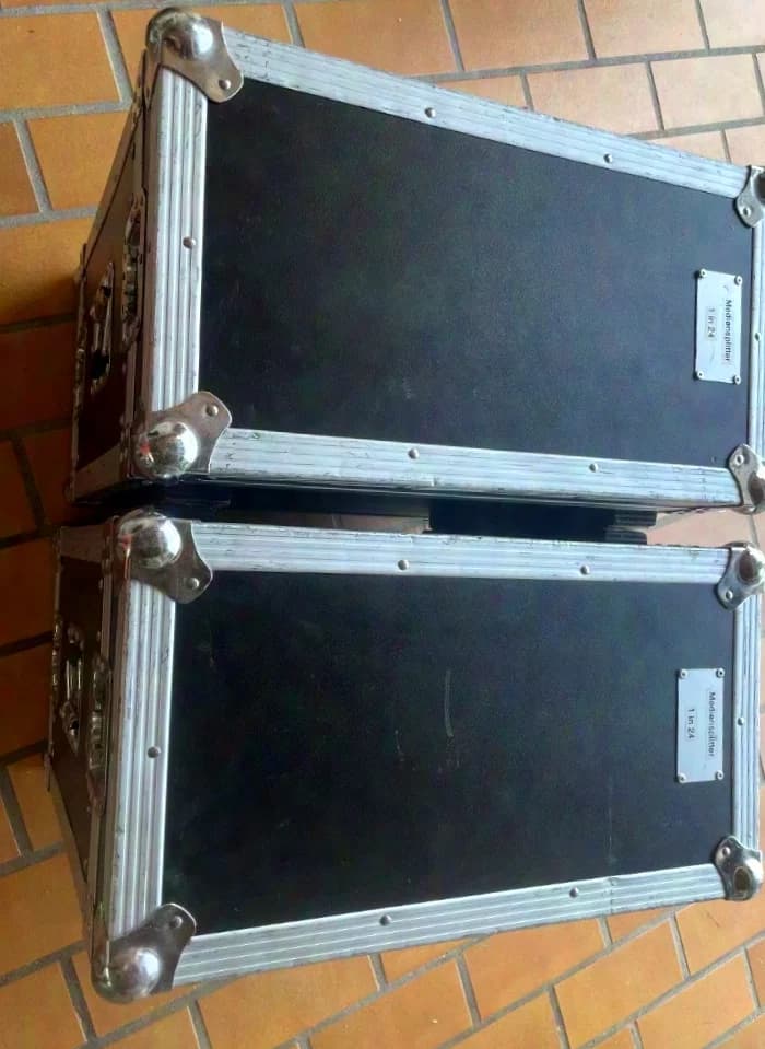 Media Splitter 1 in 24, 2 pieces