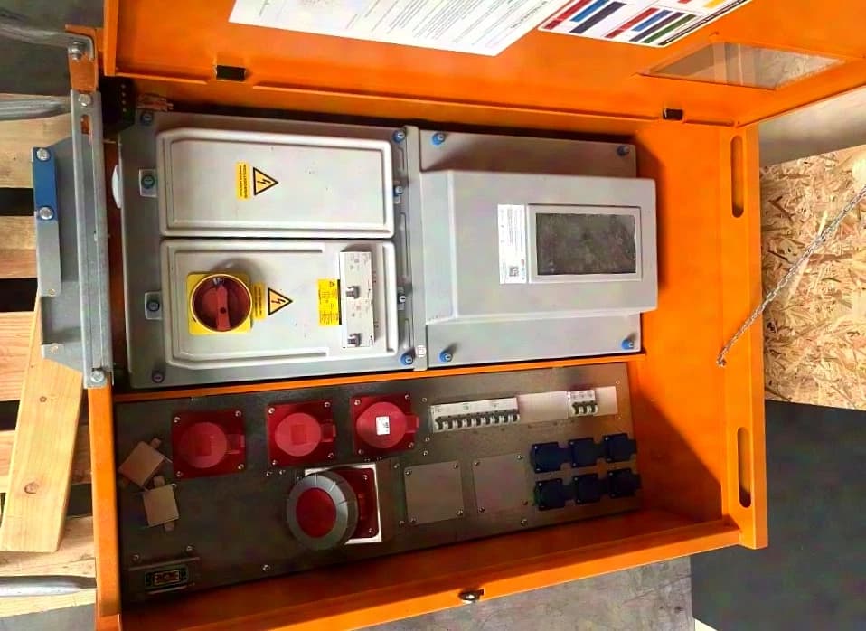 Merz construction power distributor AVEV 63-211-6 /V2/X