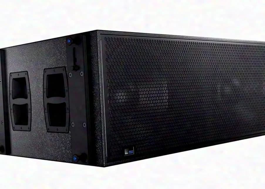 Meyer Sound LYON-1100-LFC Package