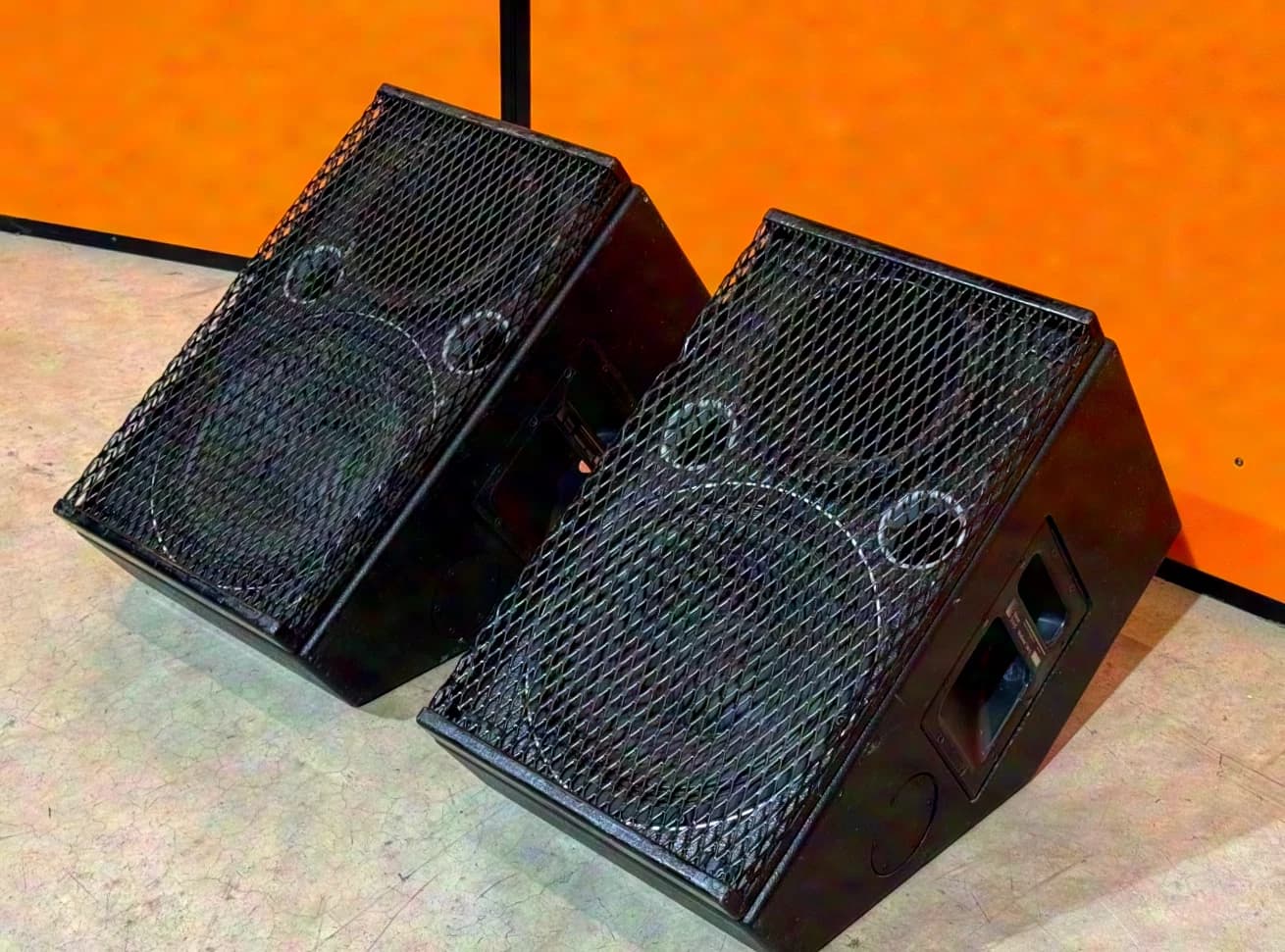 Meyer Sound UltraSeries UM-1C Monitor Speaker