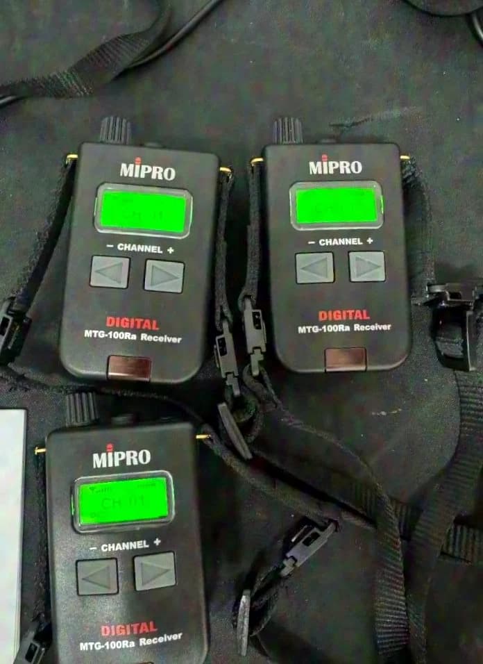 Mipro MTG-100 digital wireless discussion / tour guide system complete set