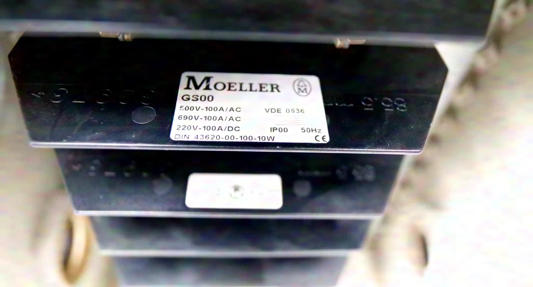 Moeller distribution box for NH fuse switch disconnectors
