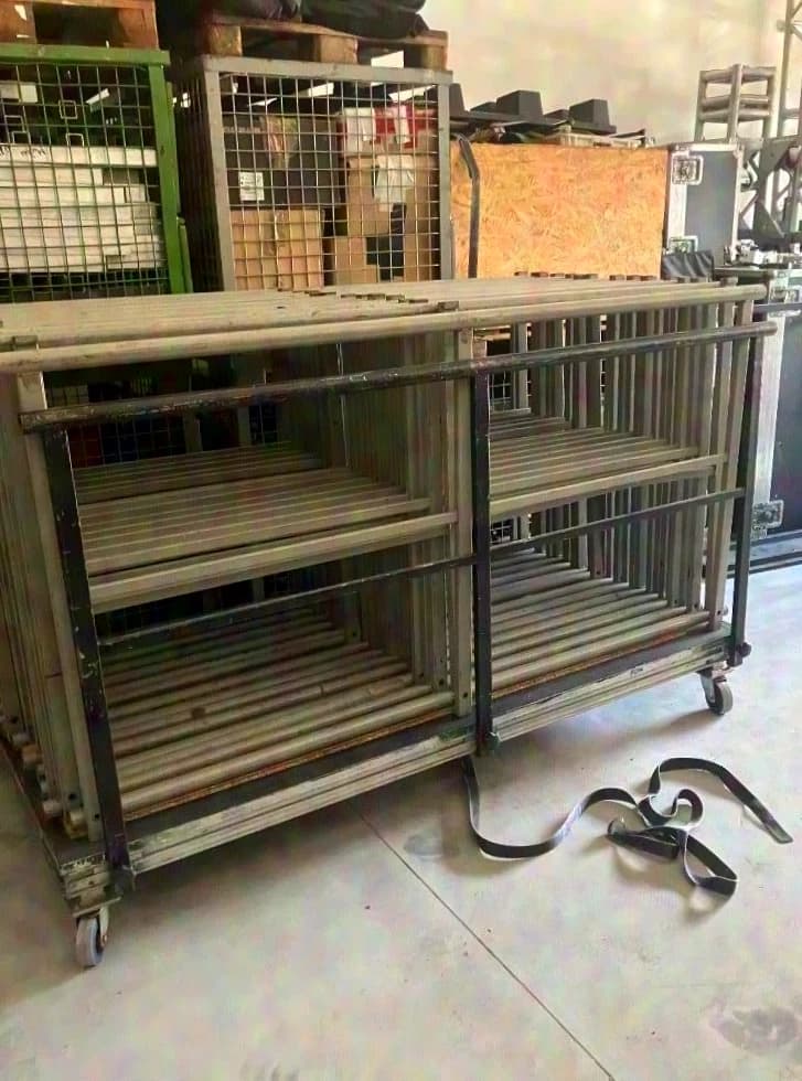 Mott stage railing 2m