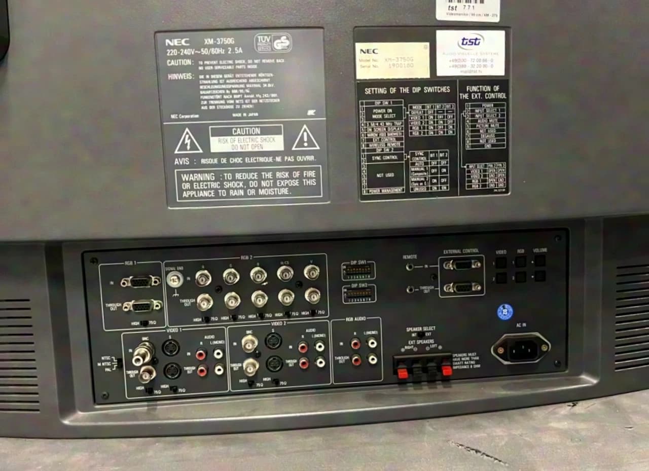 NEC 37" Monitor XM-3750G