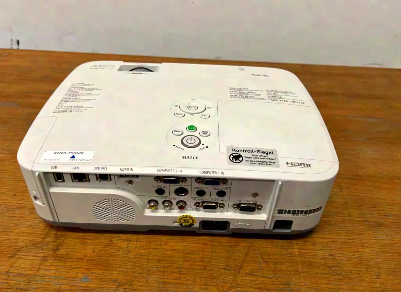 NEC M311X
