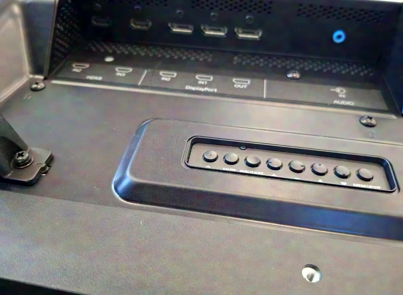 NEC MultiSync P654Q