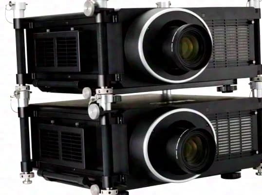NEC PH1400U 3-Chip PREMIUM DLP Projektor 13.500 Lumen 1920x1200 - Lichtriese für WM2026
