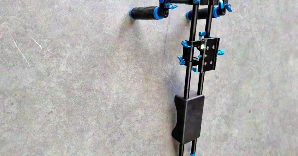 Neewer Shoulder Rig | Camera Tripod