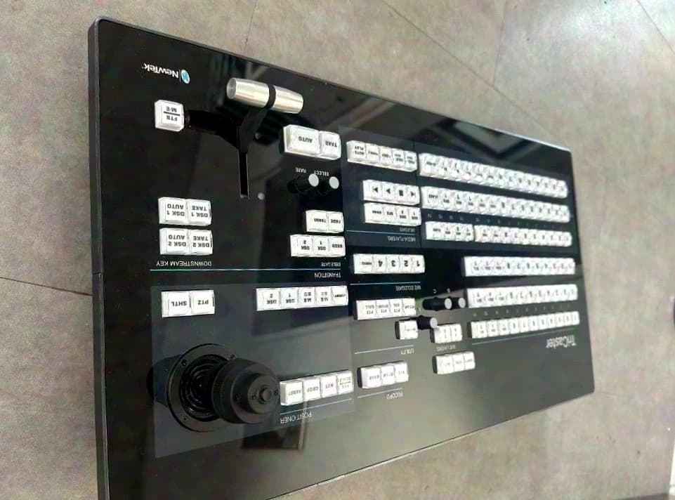 NewTek Tricaster Mini 4k incl. TC1SP Control Panel