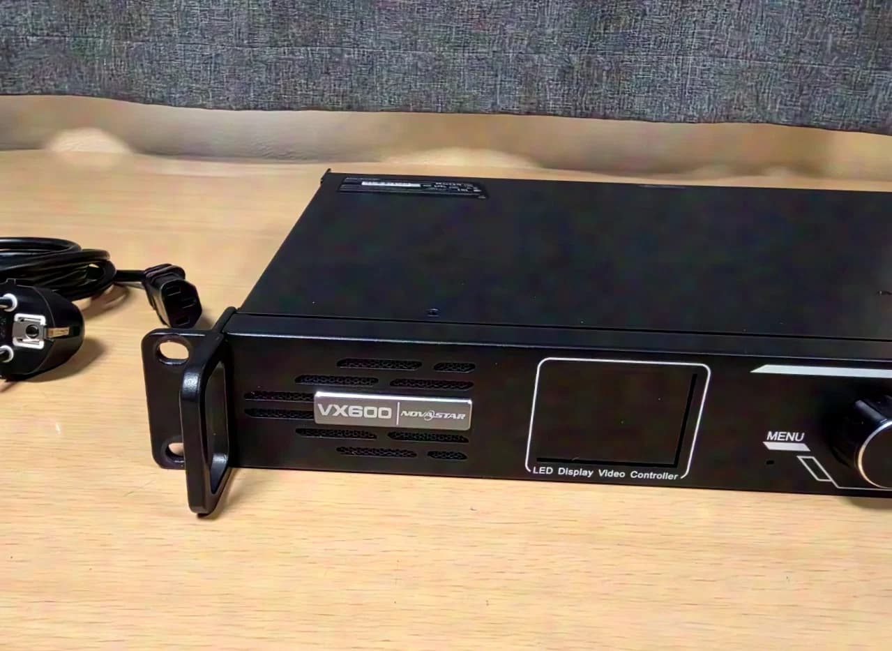 NovaStar VX600 LED video processor