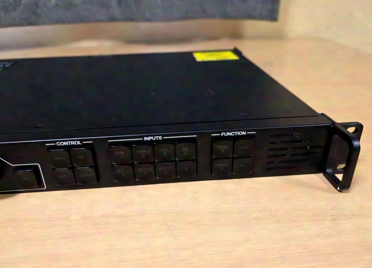 NovaStar VX600 LED video processor