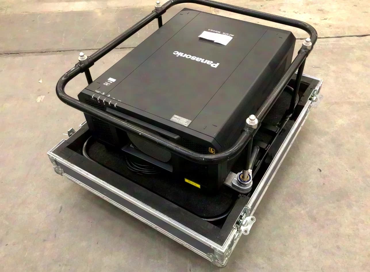 PANASONIC PT-RZ12K