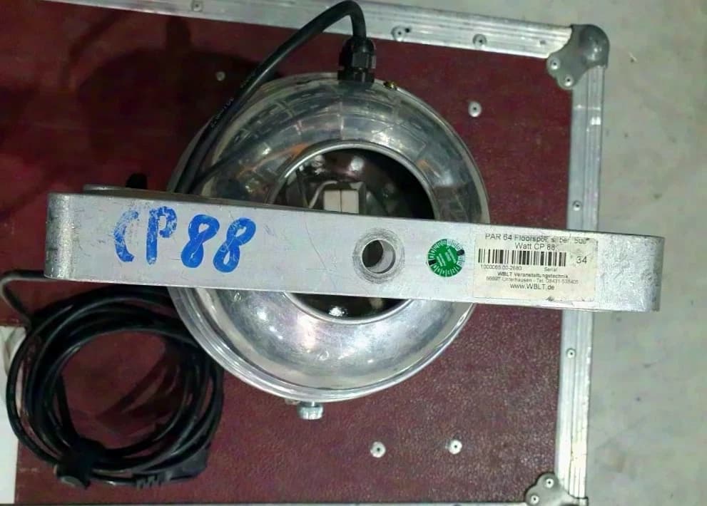 PAR 64 Floor Spotlight, silver, 500 Watt CP 88, long connection cable "always specify the following no.: 44*"