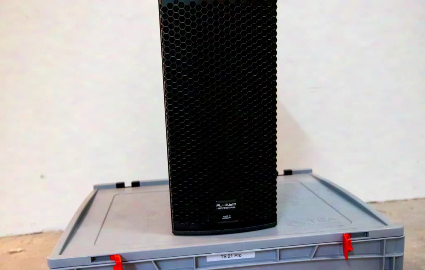 PL-Audio complete set 2xTS21Pro/2xTS22Pro with stand adapters, swivel brackets and extensions for 2 or 4 speakers